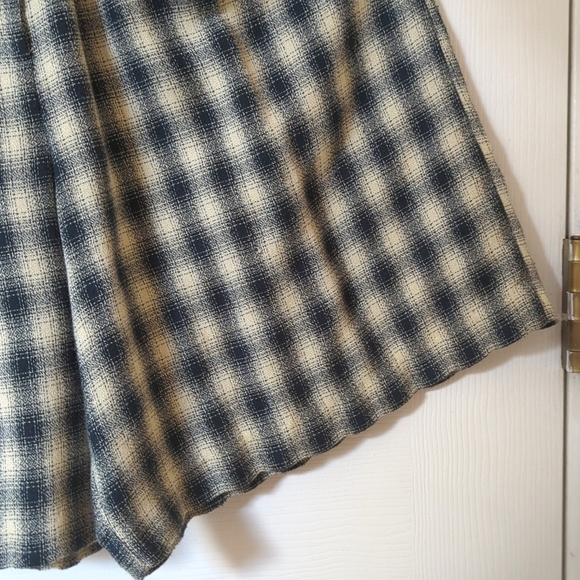 Be Smart 80's Vintage Classic Plaid Short Sleeve Wide Leg Romper Navy Cream 3/4 - Picture 12 of 16